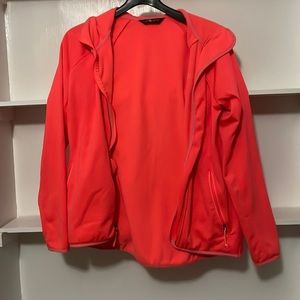 Northface Large Zip Front Hoodie with 2 zipper front pockets Peachy Orange